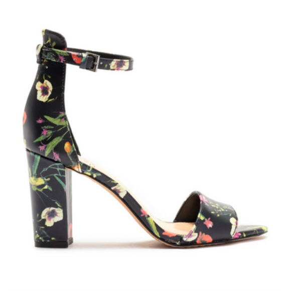 Vince Camuto Corlina Black Ankle Strap Sandals - Picture 3 of 5